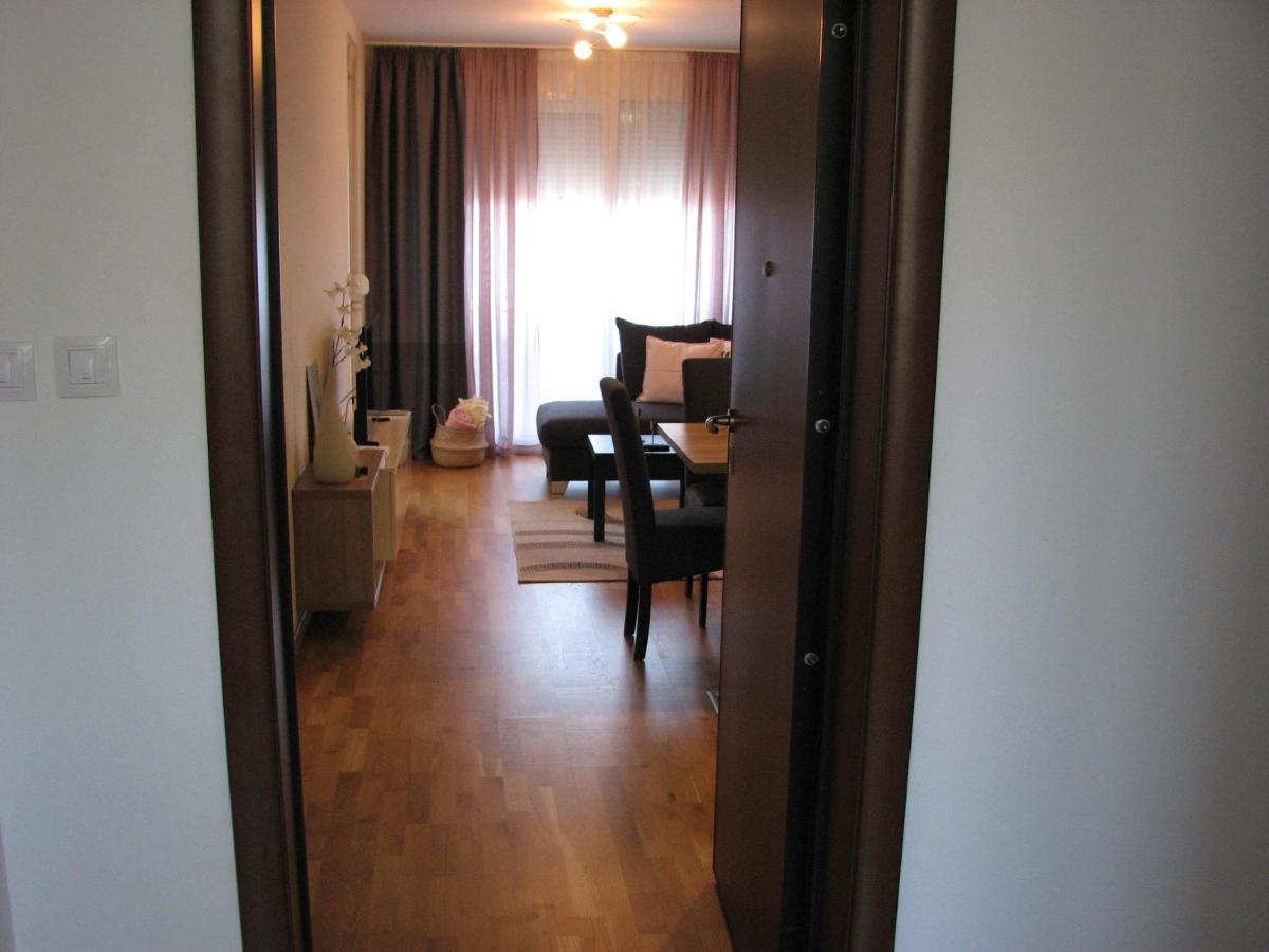 Apartments B&S Lux บุดวา ภายนอก รูปภาพ
